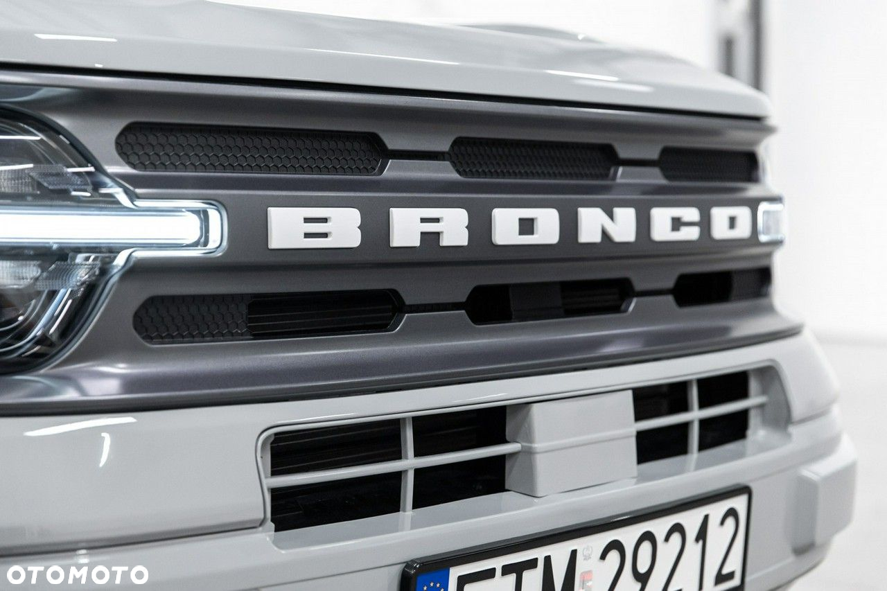 Ford Bronco - 15