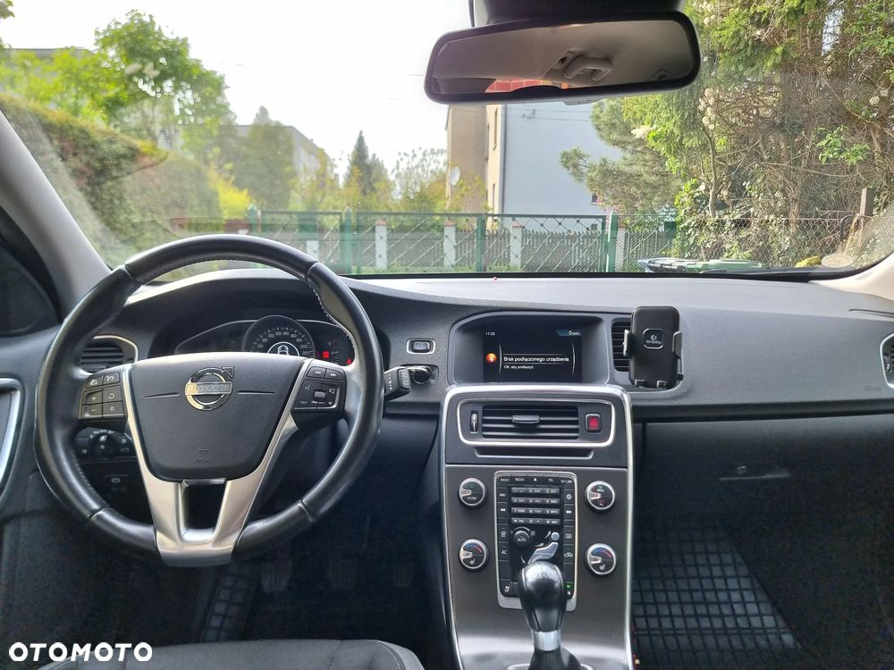Volvo V60 D3 Kinetic - 14
