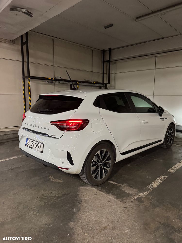 Mitsubishi Colt 1.6 L AT HEV Invite StyleCold - 27