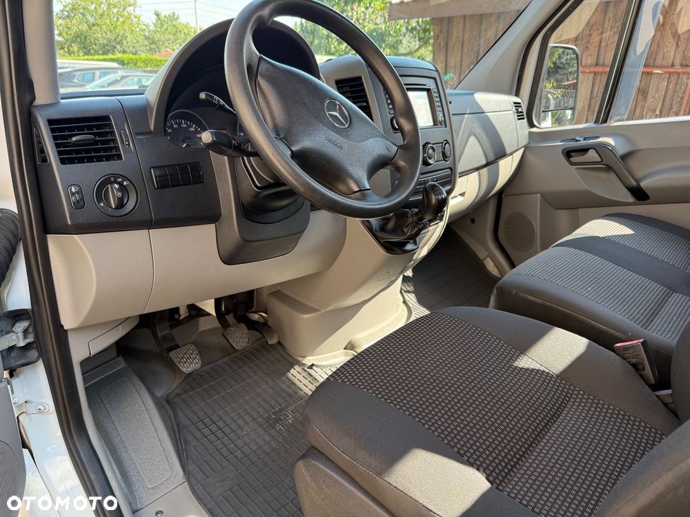 Mercedes-Benz sprinter - 9