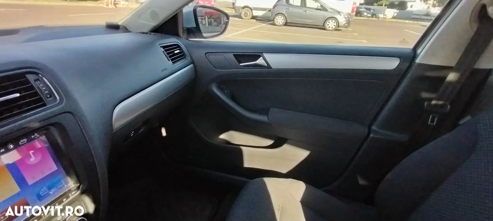 Volkswagen Jetta 1.2 TSI Comfortline - 19
