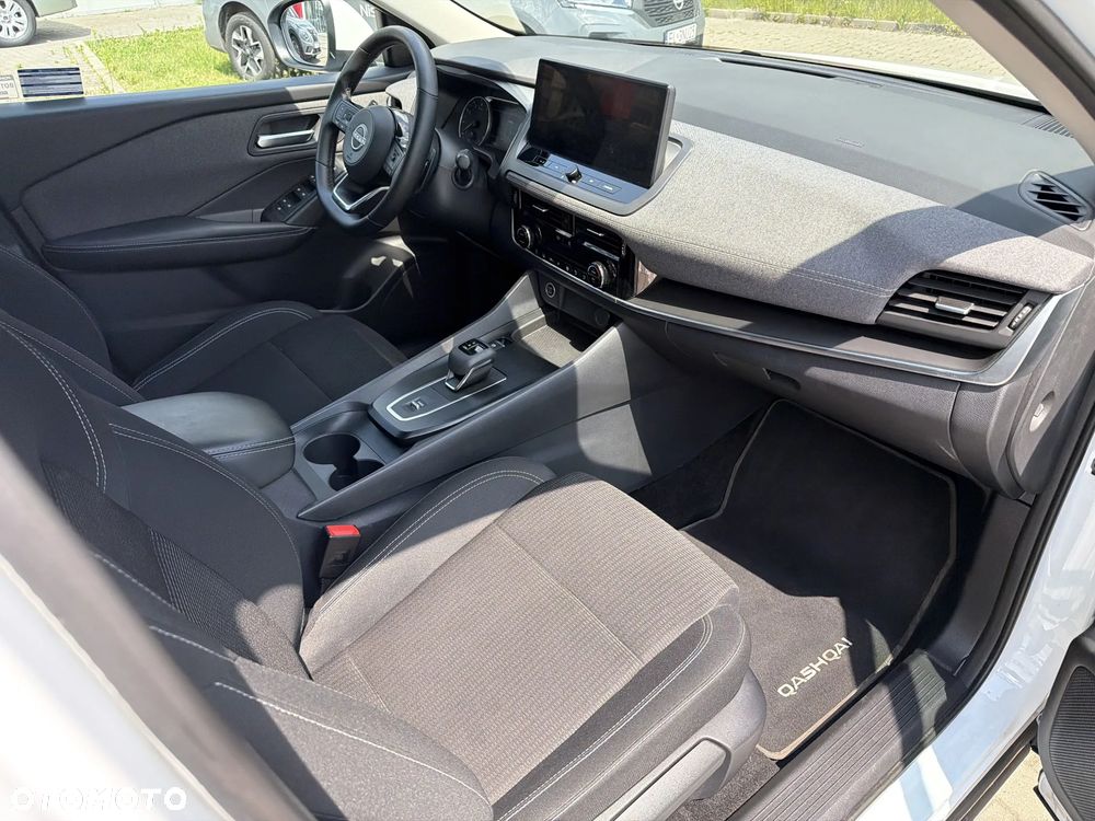 Nissan Qashqai 1.3 DIG-T MHEV Acenta Xtronic - 13