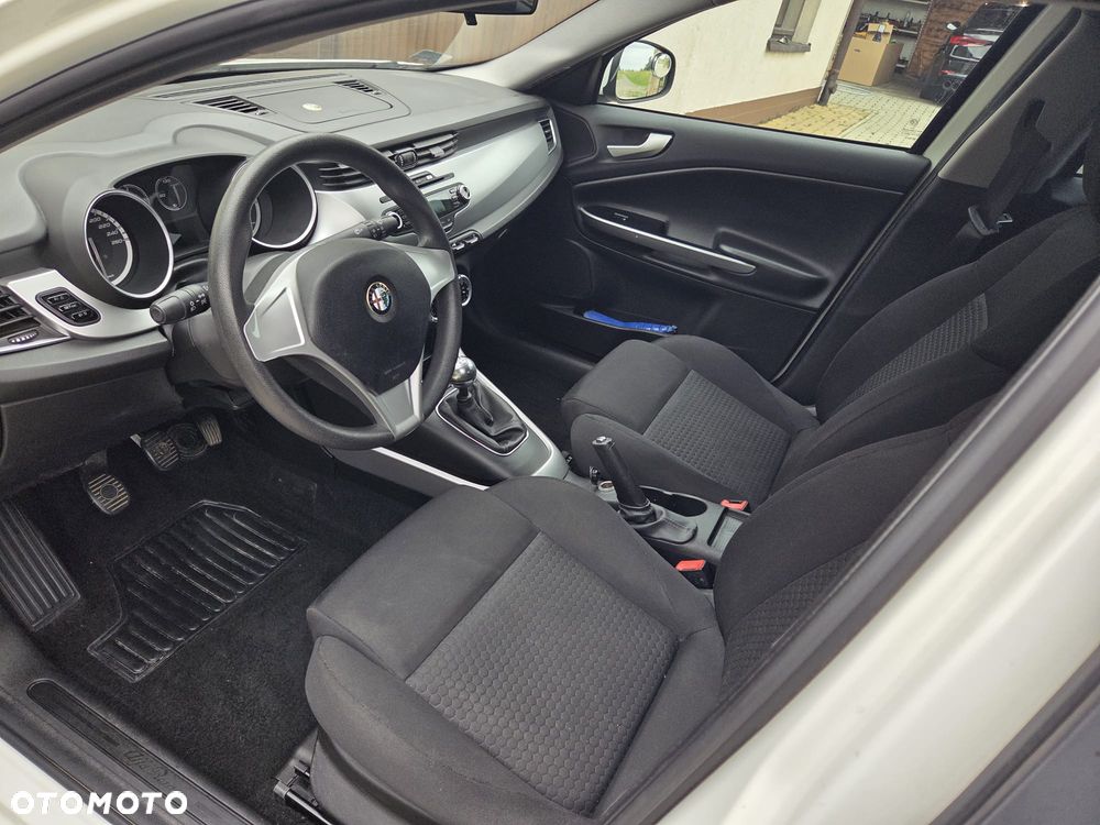 Alfa Romeo Giulietta 1.4 TB 16V - 12