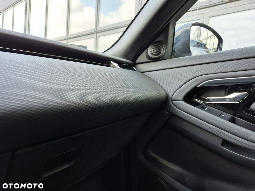 Land Rover Range Rover Evoque - 32