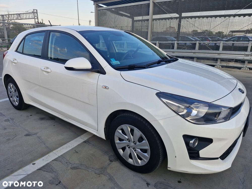 Kia Rio 1.2 M - 8