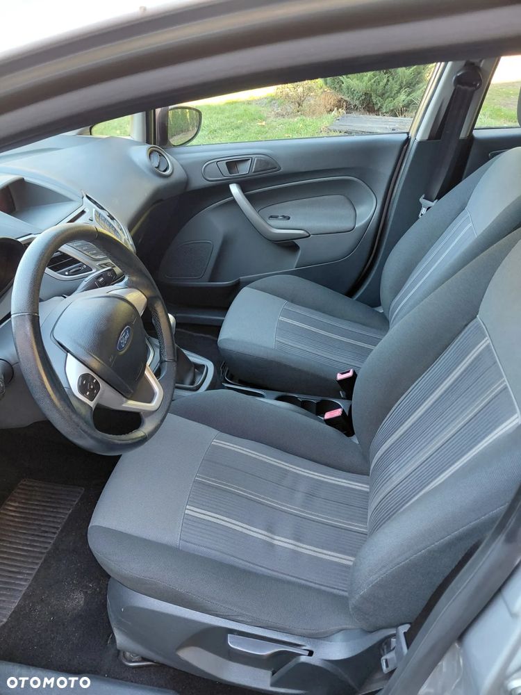 Ford Fiesta 1.4 TDCI - 12