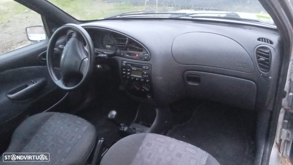 Ford Fiesta 1.25 Studio - 5