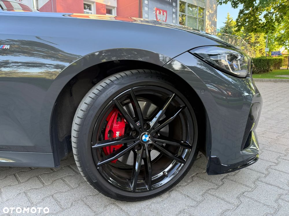 BMW Seria 3 330i xDrive M Sport sport - 24