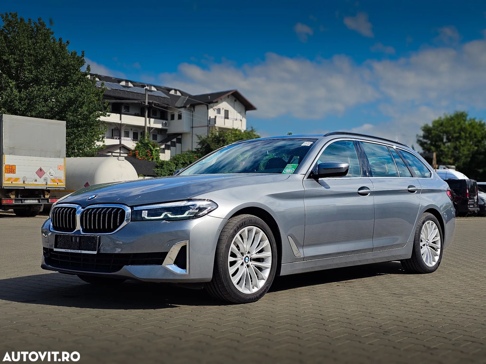 BMW Seria 5 520d xDrive Touring Aut. Luxury Line - 1