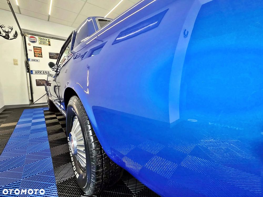 Ford Mustang - 9