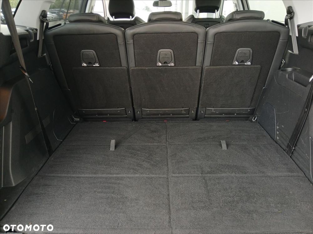 Peugeot 5008 1.6 PureTech Allure S&S EAT8 - 11