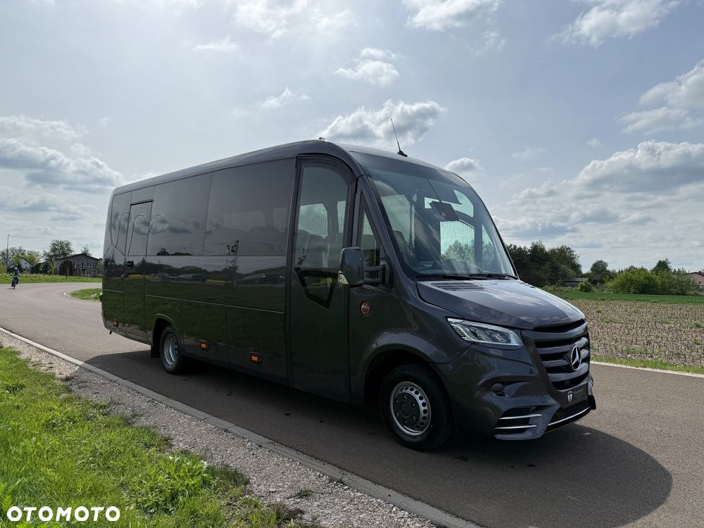 Mercedes-Benz Sprinter 519 - 9