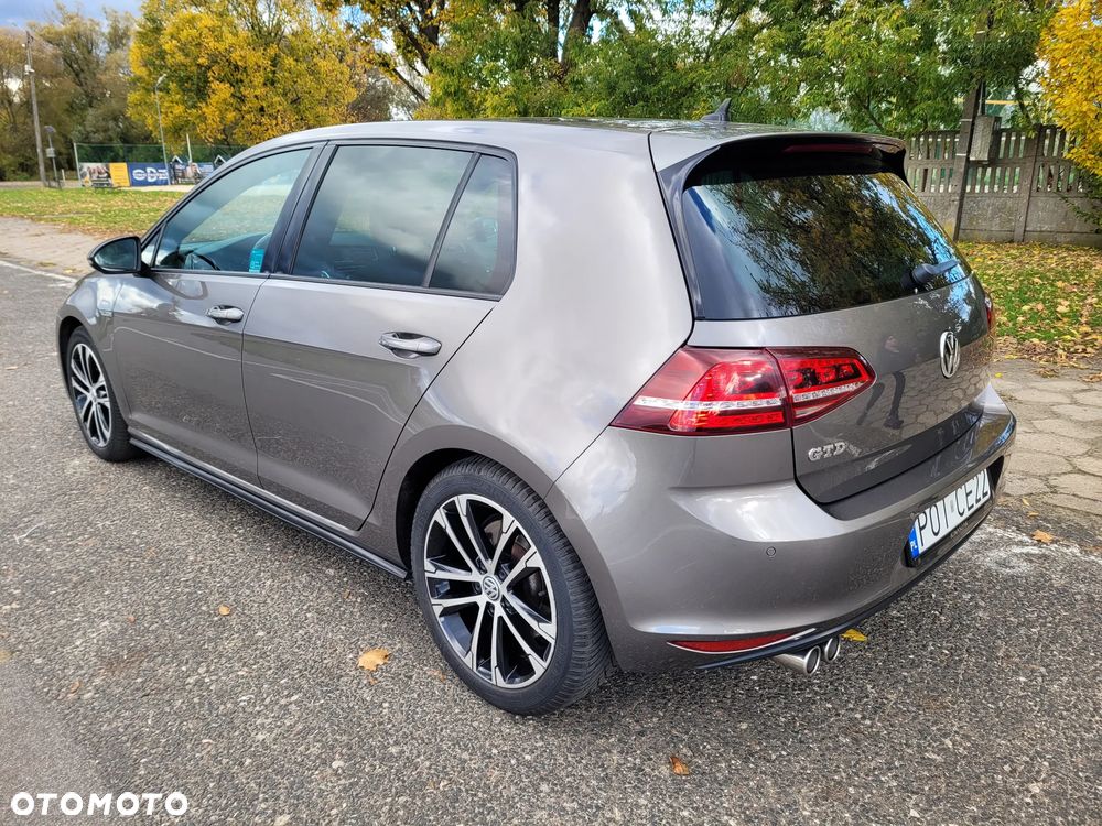 Volkswagen Golf GTD (BlueMotion Technology) - 6