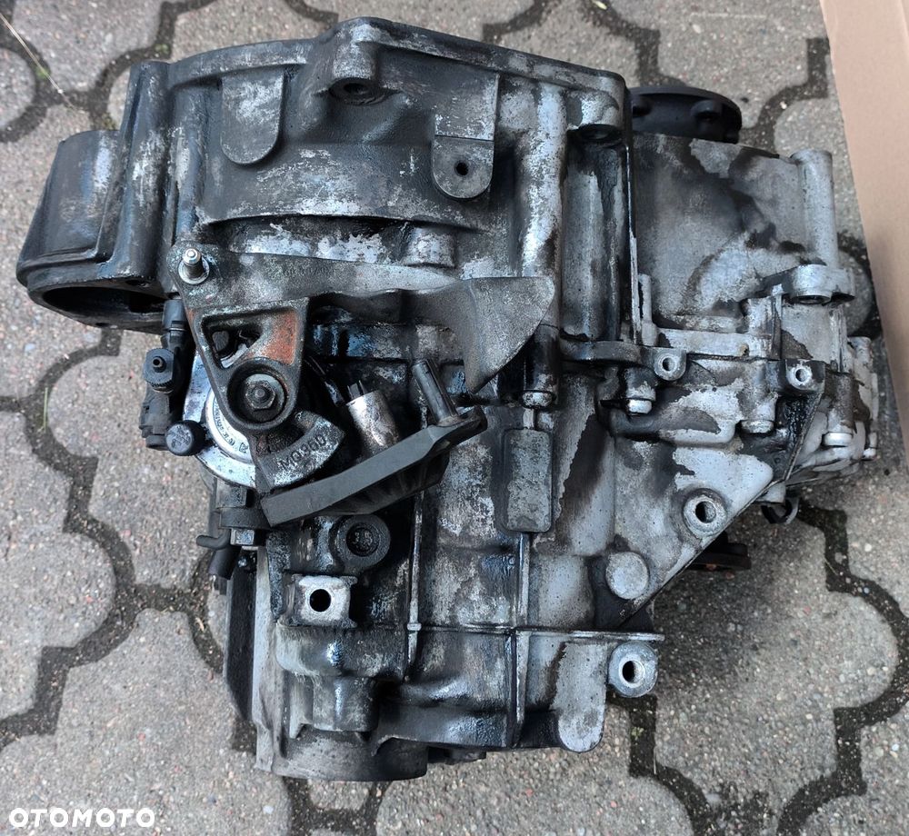 . Passat B6 skrzynia biegów 2,0TDI 170KM stan bdb Touran Golf Volkswagen. - 2