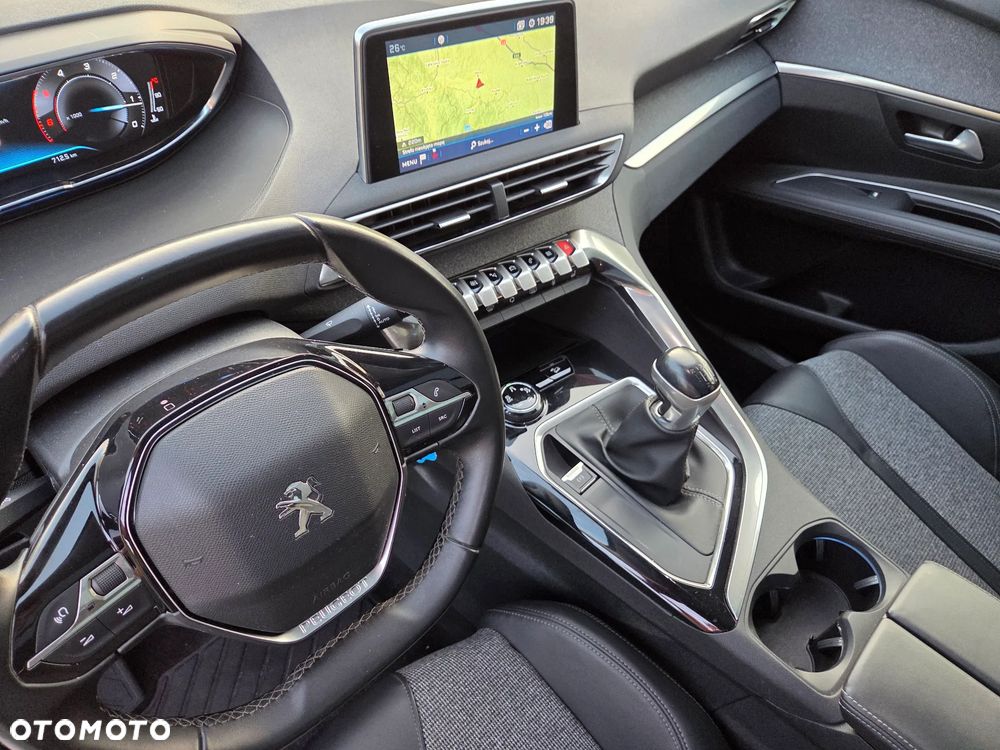 Peugeot 3008 - 12