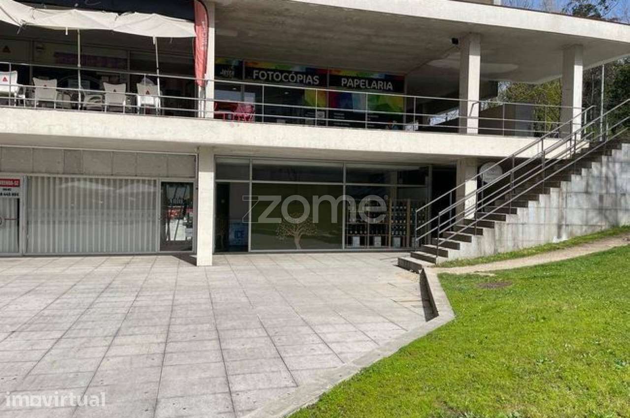 Loja para Venda Arrendada - Grande imagem: 2/3