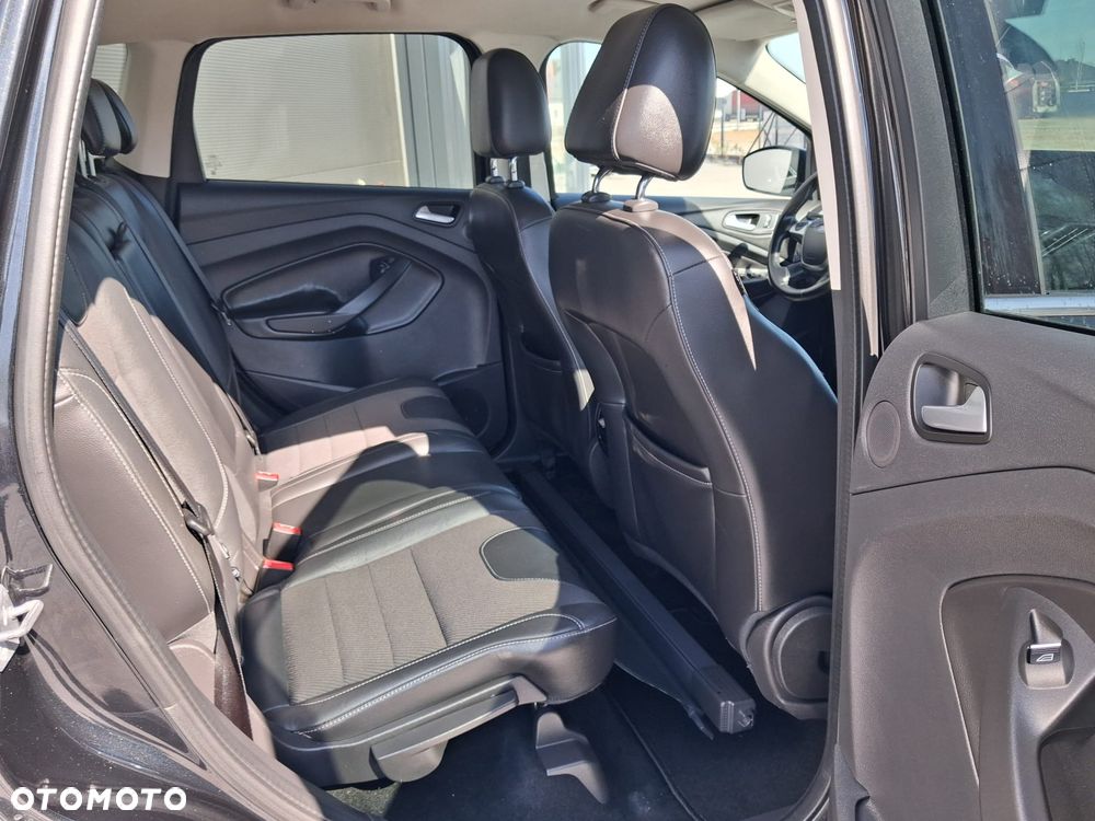 Ford Kuga 2.0 TDCi 4x4 Titanium - 23