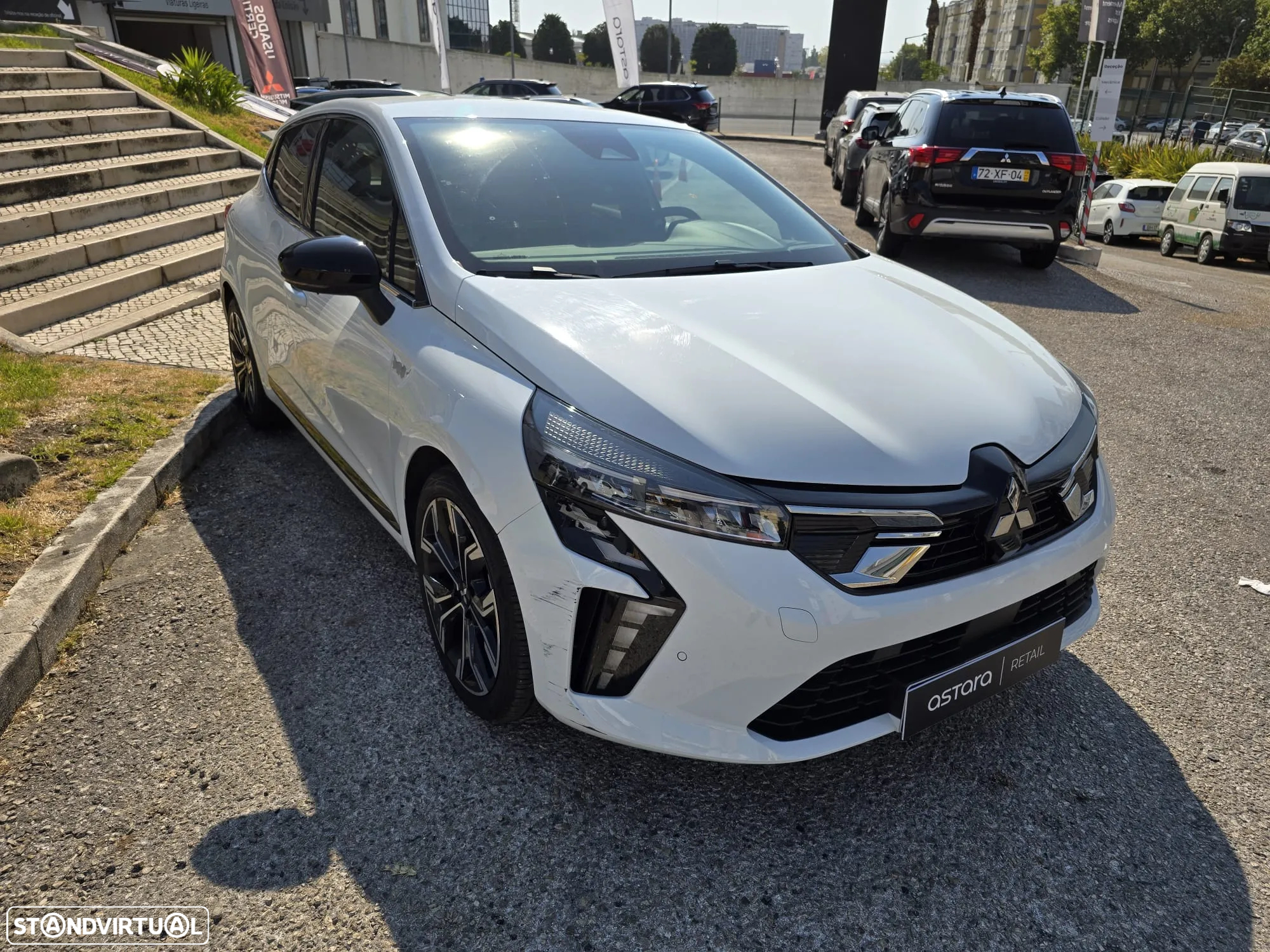 Mitsubishi Colt 1.0 MPI-T Launch Edition - 3