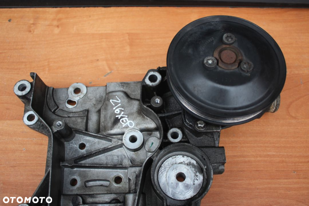 POMPA OLEJU OPEL ASTRA H ZAFIRA B MERIVA A 1.6 16V Z16XEP 24405894 - 2