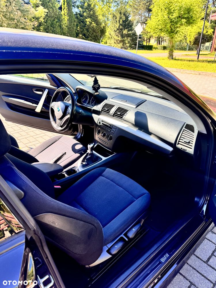 BMW Seria 1 116i - 26
