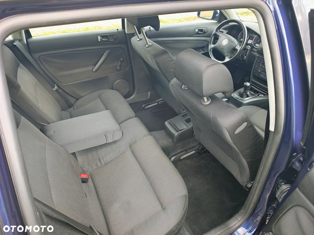 Volkswagen Passat 1.9 TDI - 8