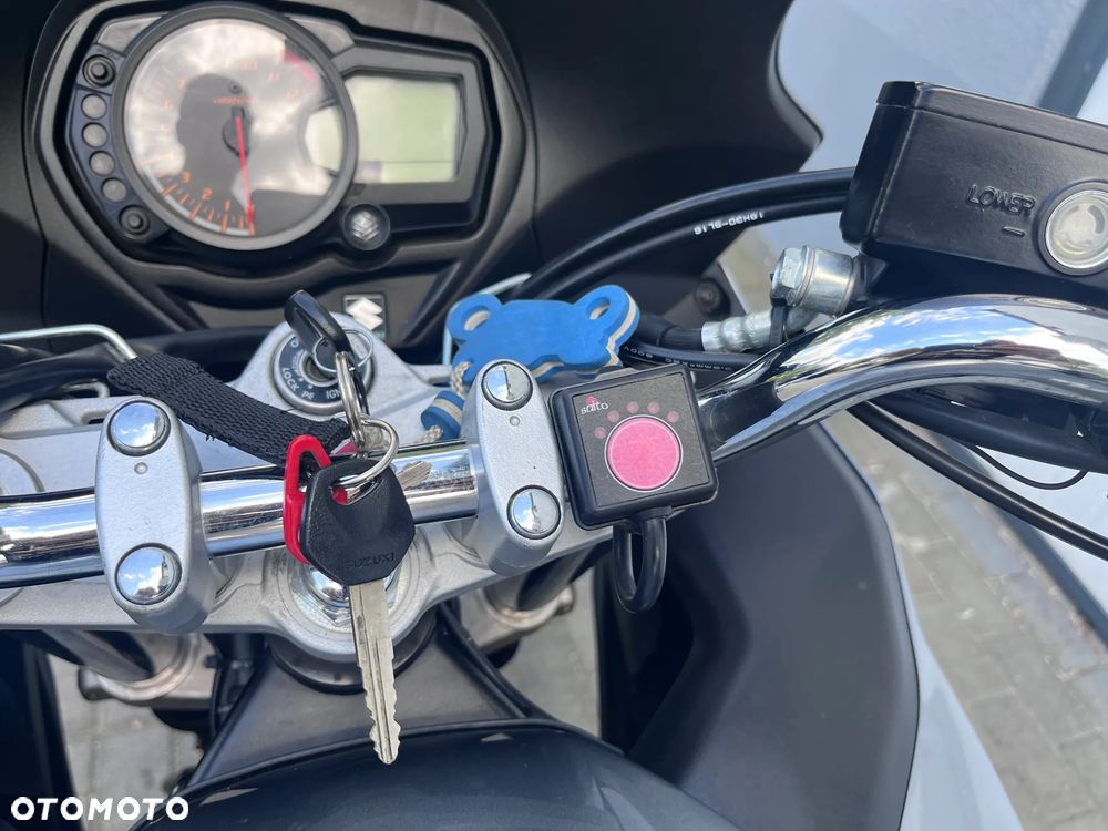 Suzuki GSX - 18