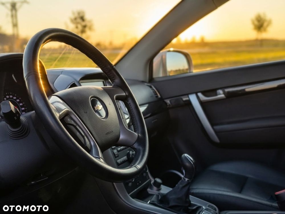 Chevrolet Captiva 2.2 D LTZ - 13