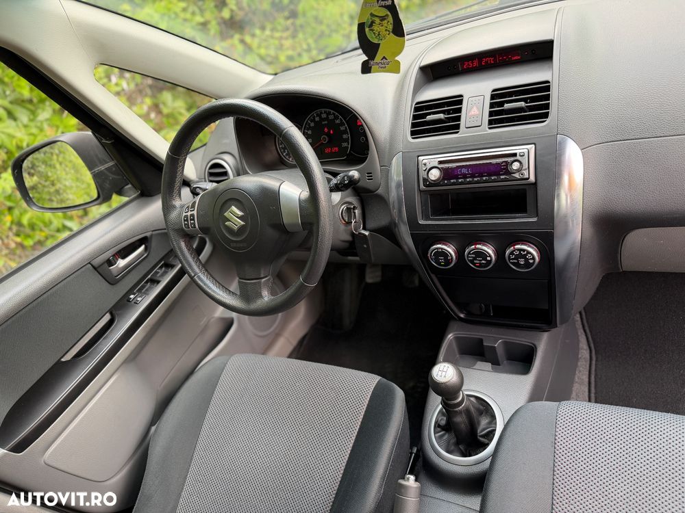 Suzuki SX4 1.6 VVT Streetline 4x2 Club - 8