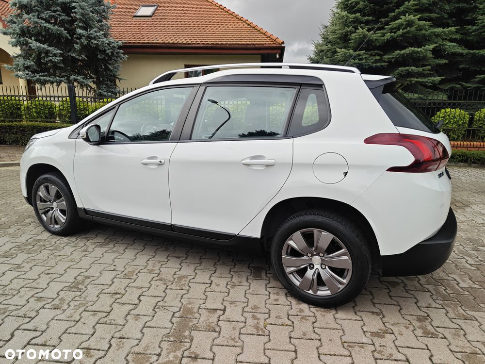 Peugeot 2008 1.2 Pure Tech Active S&S - 8