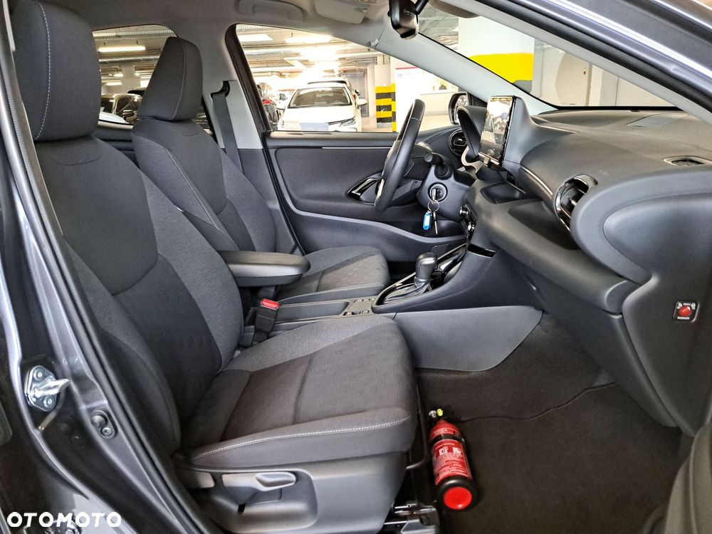 Toyota Yaris Hybrid 1.5 Style - 16