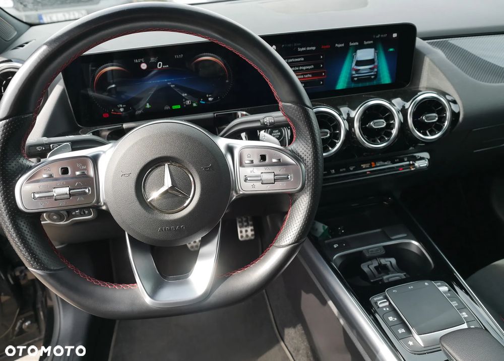 Mercedes-Benz GLA 250 e 8G-DCT AMG Line - 13
