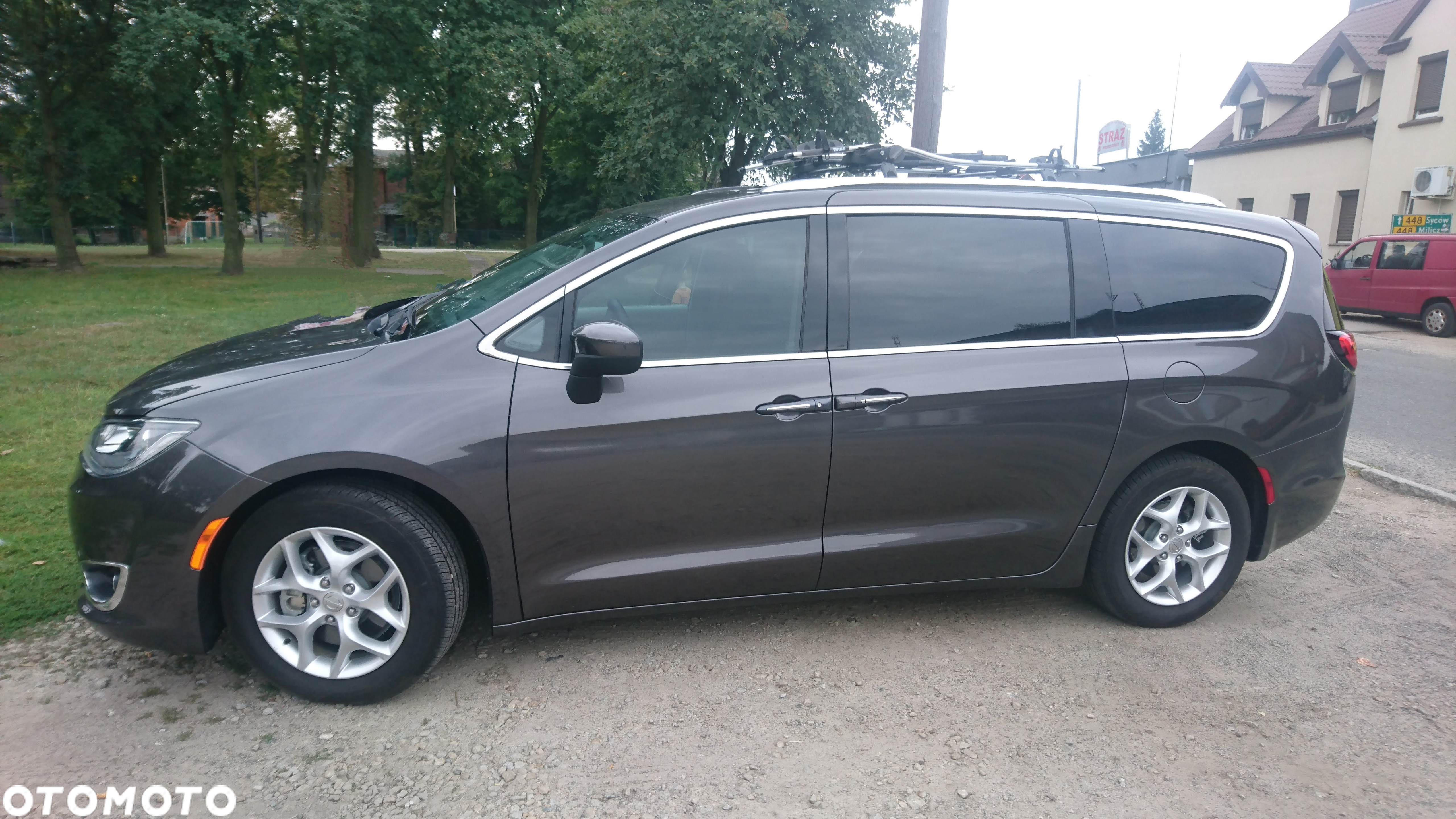 Chrysler Pacifica - 3