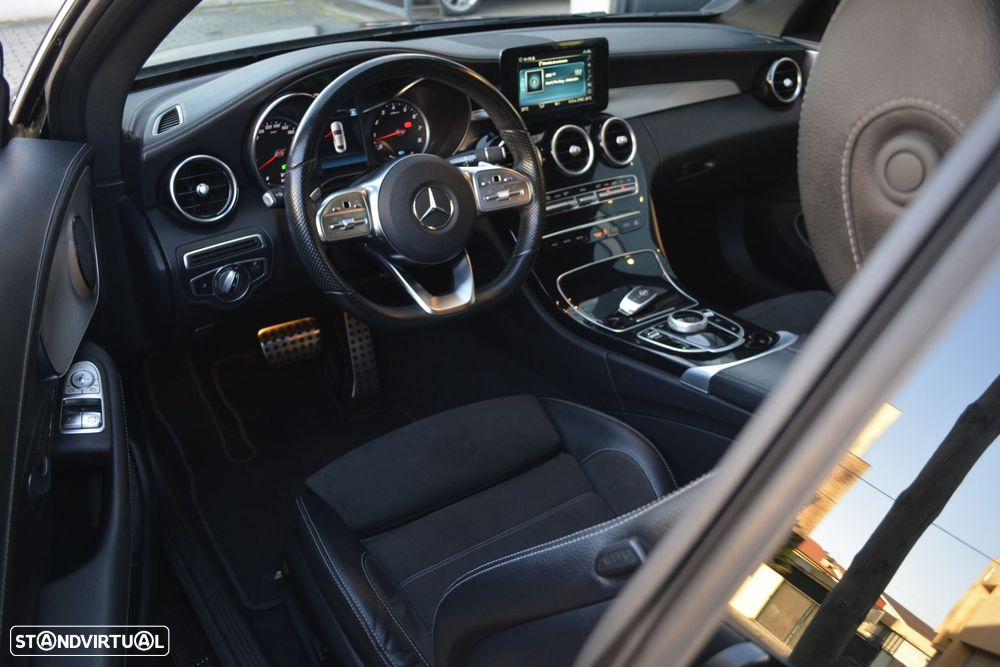 Mercedes-Benz C 300 AMG Line - 34