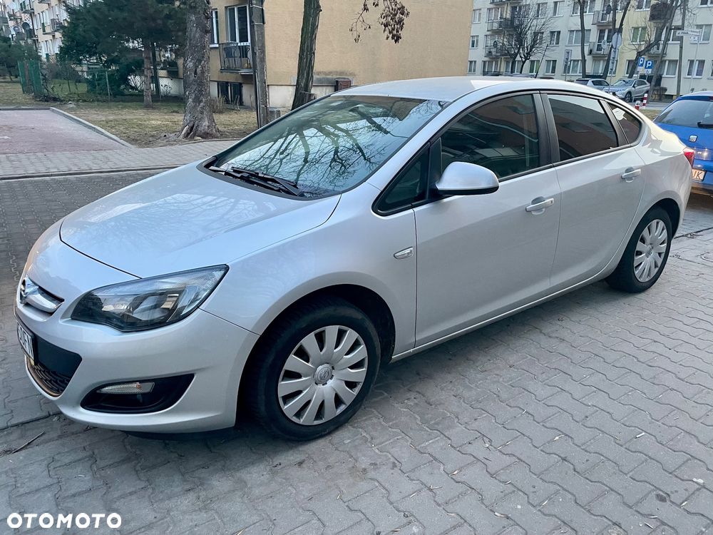 Opel Astra 1.4 T EU6 - 10