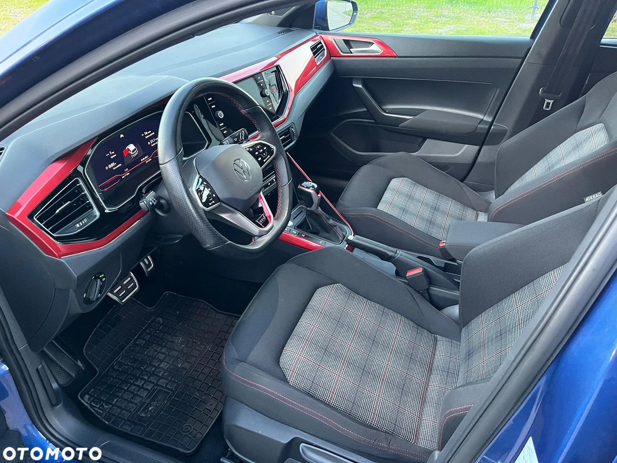Volkswagen Polo 2.0 TSI DSG GTI - 10
