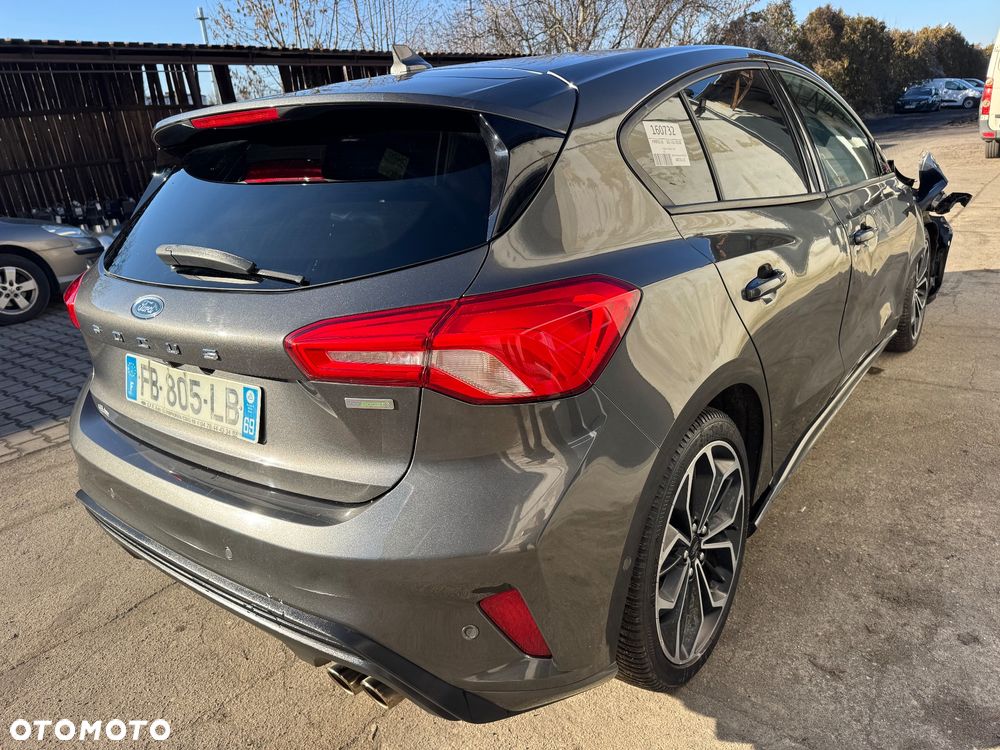Ford Focus - 4