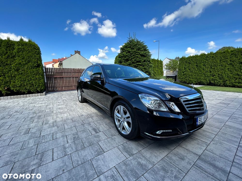 Mercedes-Benz Klasa E 500 4Matic 7G-TRONIC Elegance - 3