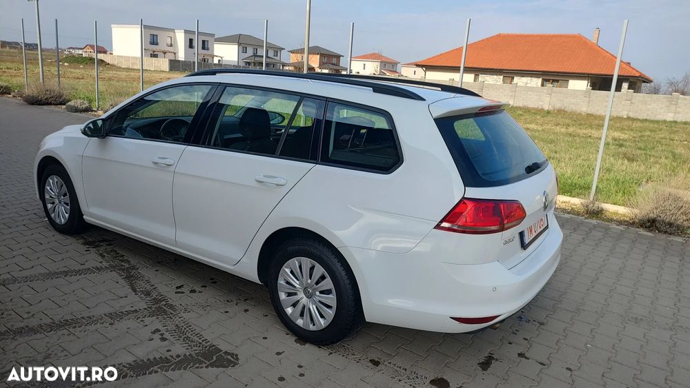 Volkswagen Golf 1.6 TDI BlueMotion Comfortline - 4