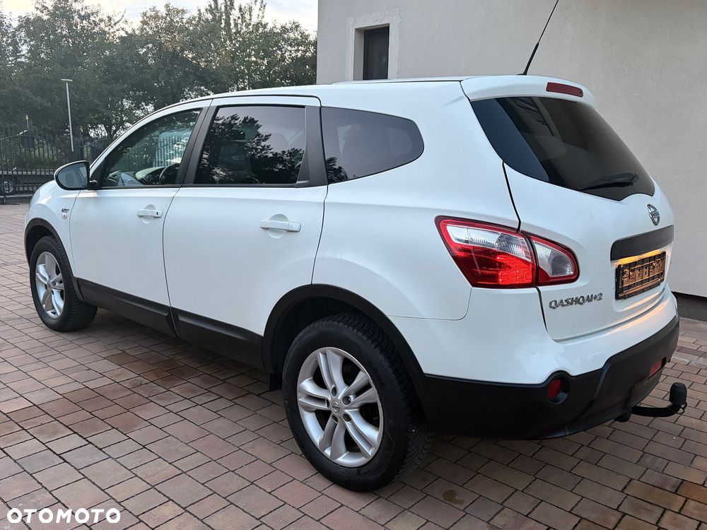 Nissan Qashqai+2 - 10
