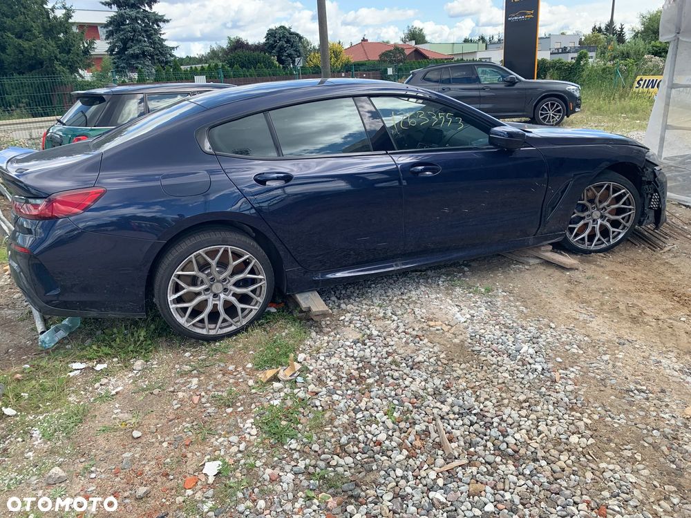 BMW Seria 8 - 10