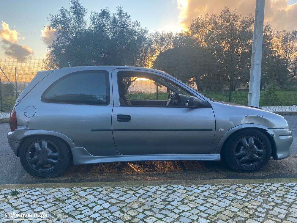 Opel Corsa 1.5 TD - 4