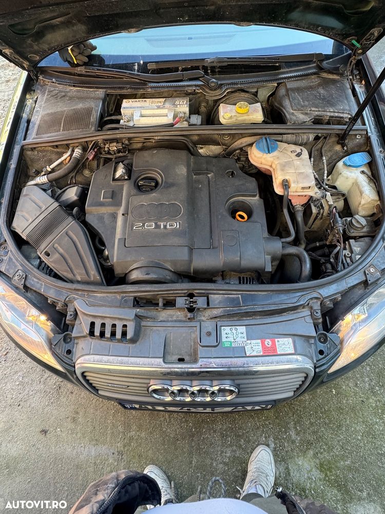 Audi A4 2.0 TDI B8 Quattro - 13