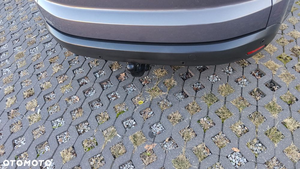 Ford S-Max - 17