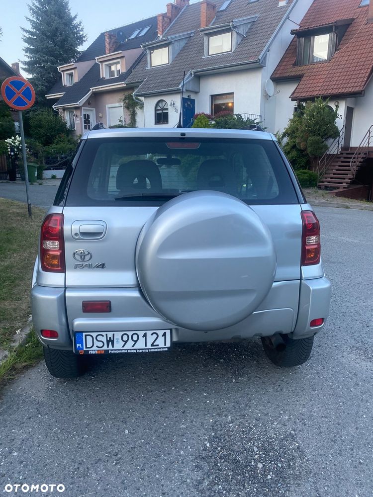 Toyota RAV4 - 5