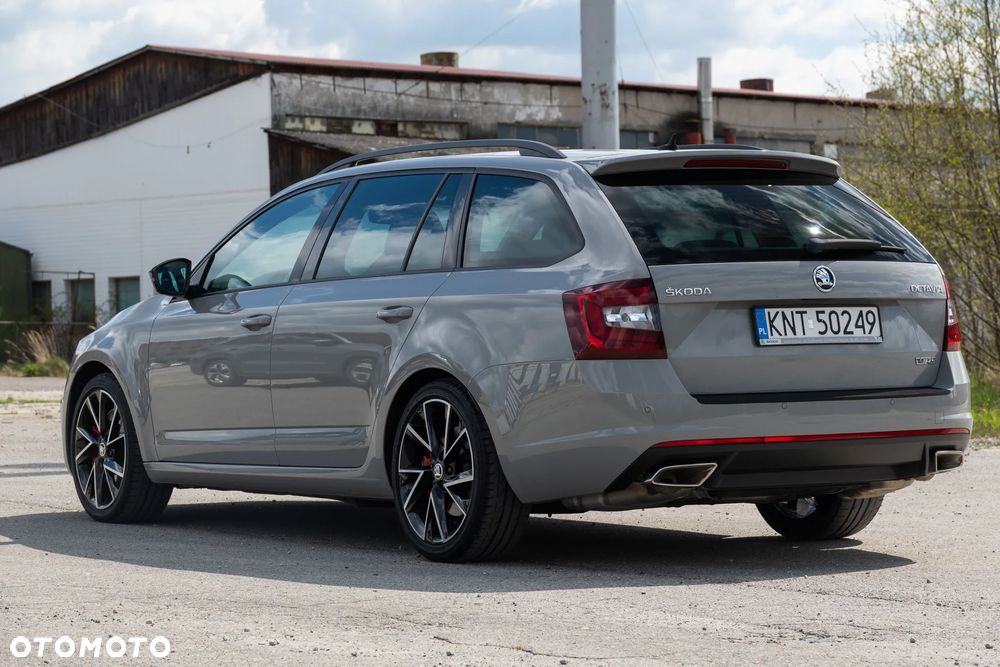 Skoda Octavia 2.0 TSI GPF RS 245 - 8