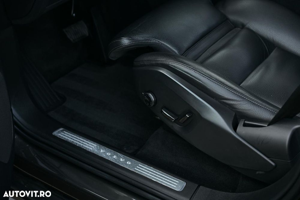 Volvo XC 90 B5 D AWD Geartronic Inscription - 24