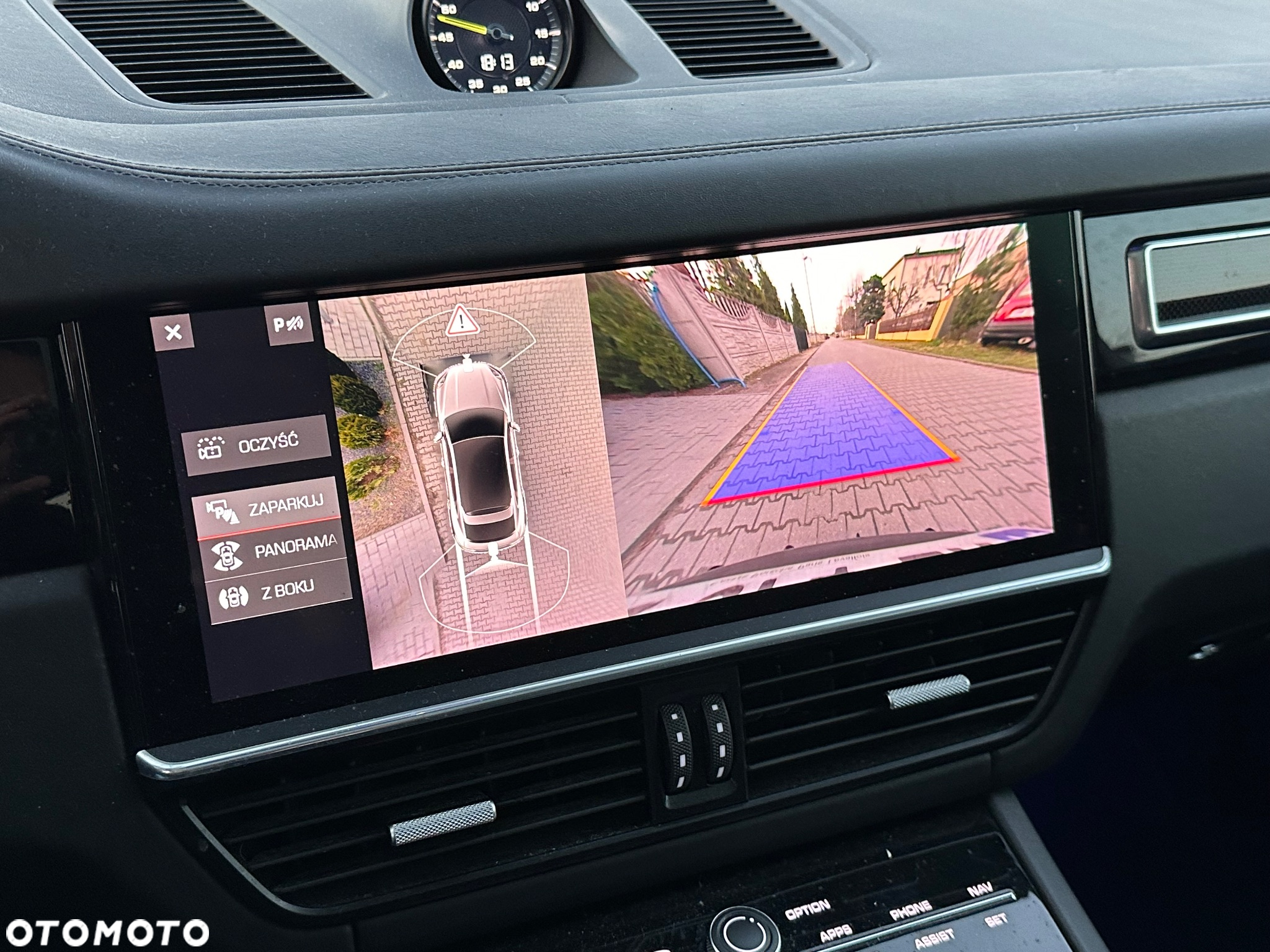 Porsche Cayenne Coupe E-Hybrid Platinum Edition - 17
