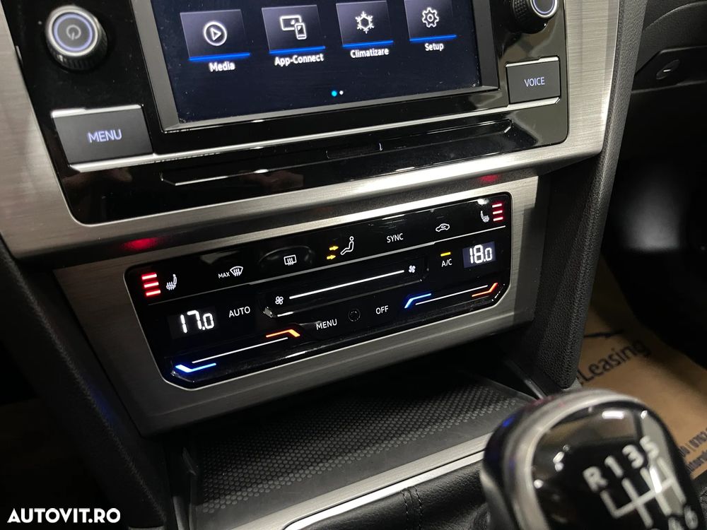 Volkswagen Passat 1.5 TSI ACT Advance - 19