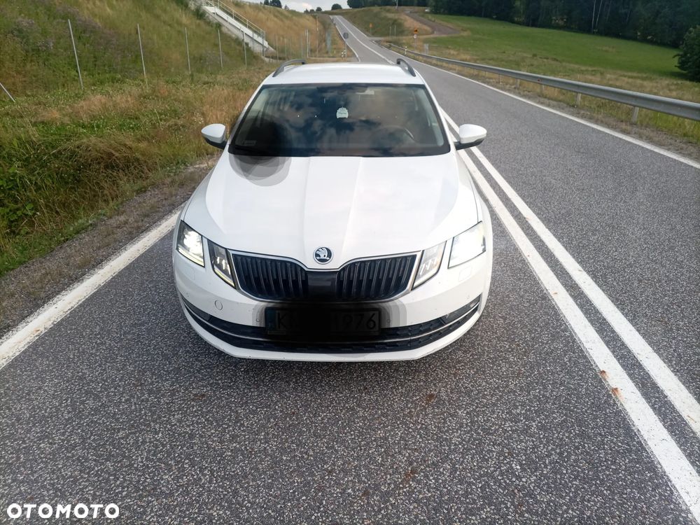 Skoda Octavia 2.0 TDI Style - 6