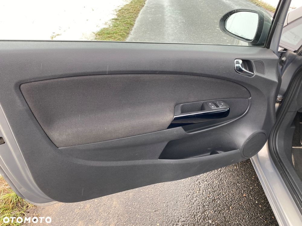 Opel Corsa 1.4 16V Energy - 9